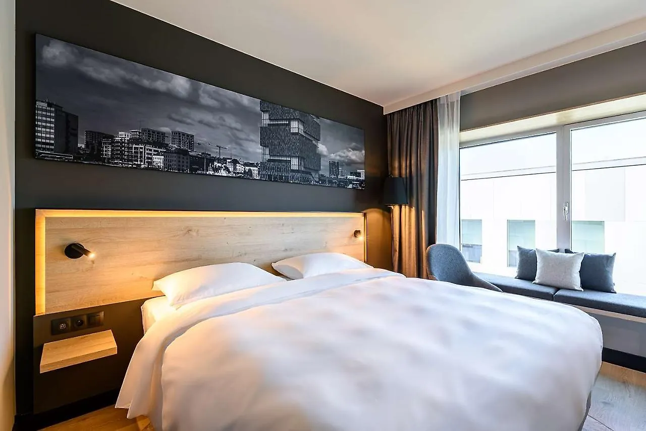 ****  Radisson Hotel Antwerp Berchem Belgia